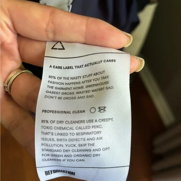 Reformation S/P wrap floral dress - Picture 2 of 7